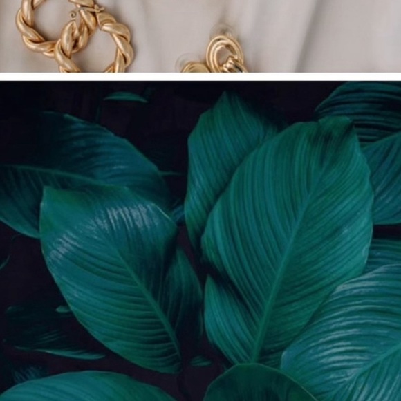 NEW VINTAGE KNOT GOLDEN EARNINGS STUD ELEGANT ✨🔥 comes with beautiful gift 🎁 - Picture 5 of 6